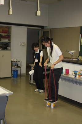 「缶ぽっくり」の紹介です