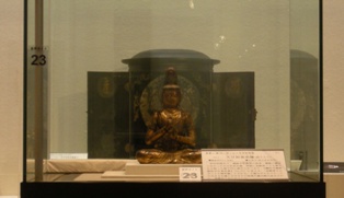 光得寺蔵大日如来坐像２